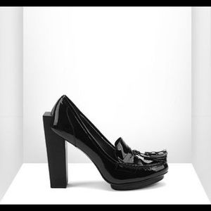 United Nude Black Patent Heeled Loafer